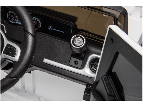 Samochód na akumulator Mercedes G500 Światla LED MP3 Pilot biały